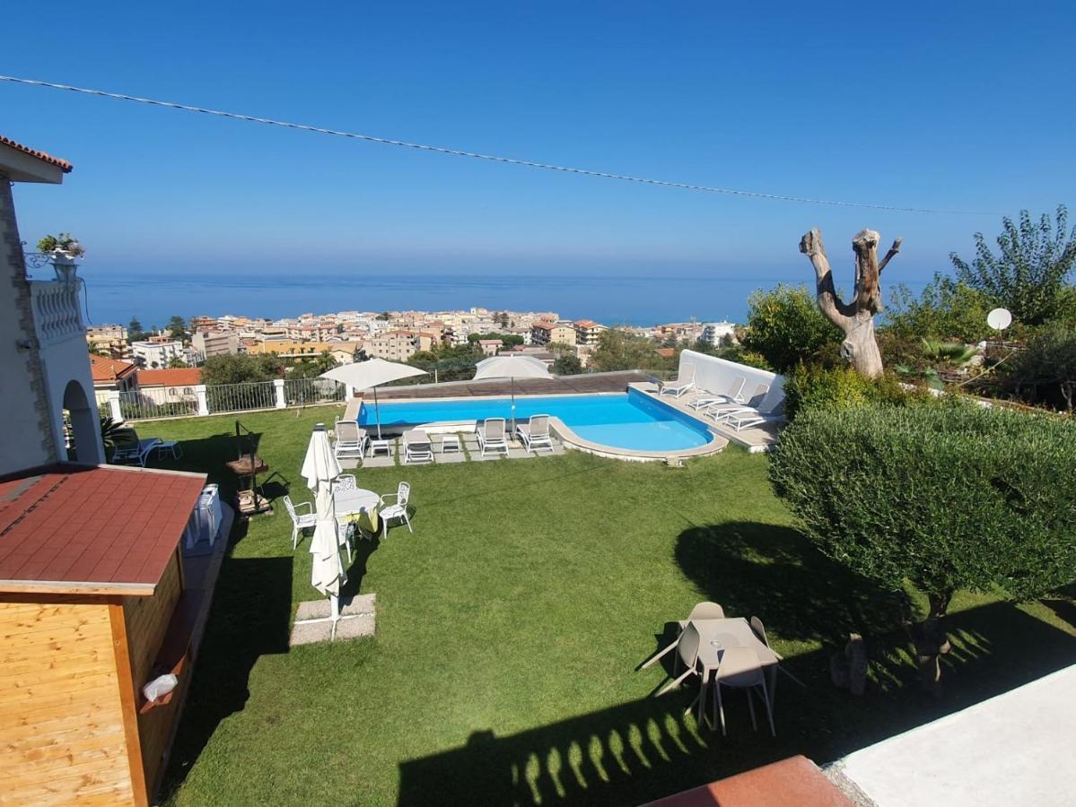Appartamenti Borgo Panoramico N 5 Тропеа Екстер'єр фото